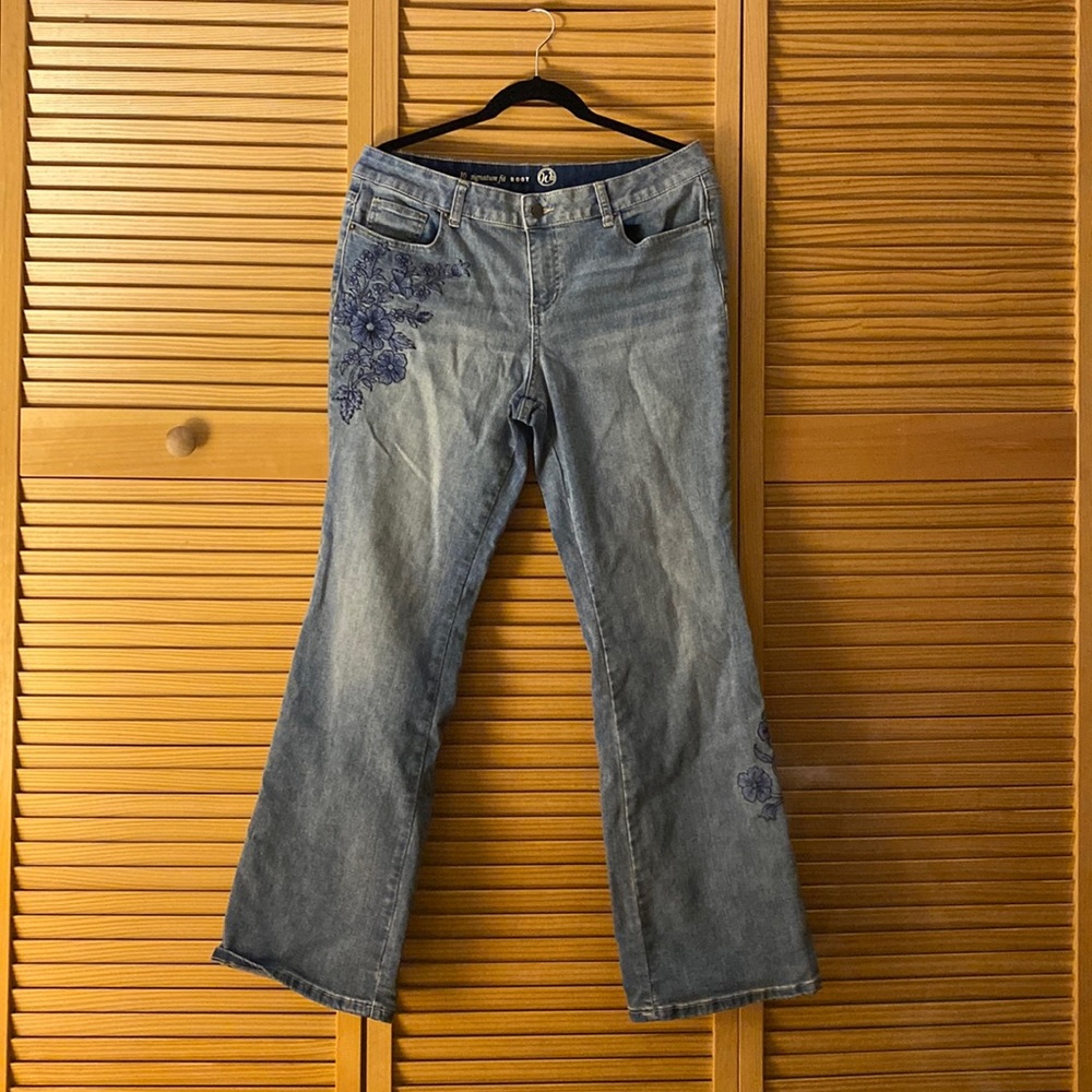 Embroidered denim jeans